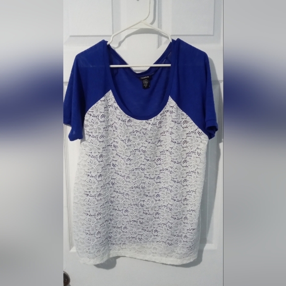 Torrid Blue Lace Fitted Short Sleeve Blouse - Picture 1 of 3